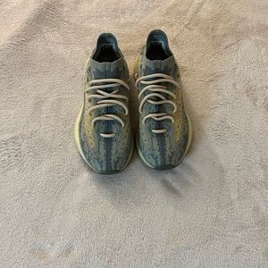 Yeezy 380 Men’s Size 7.5